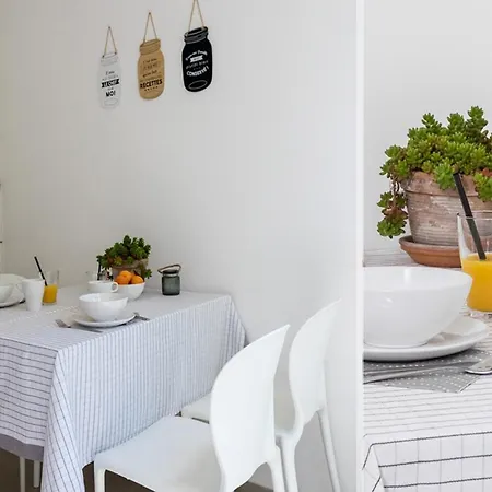 Daire Luxury Bonbon Next To Banje And Old Town, Great Location *